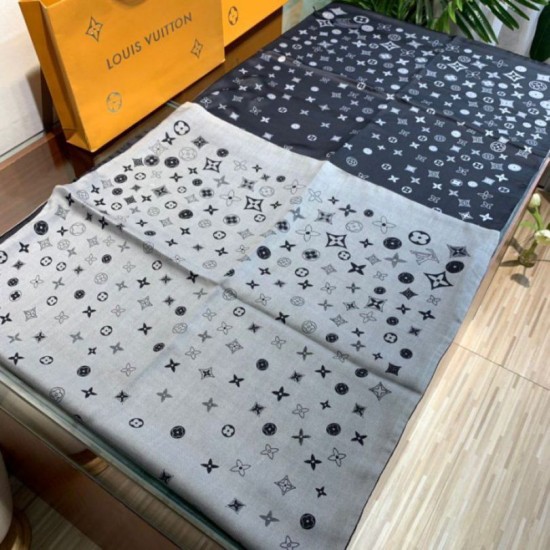 Replica Louis Vuitton Giant Pop Monogram Cashmere Scarf Gay