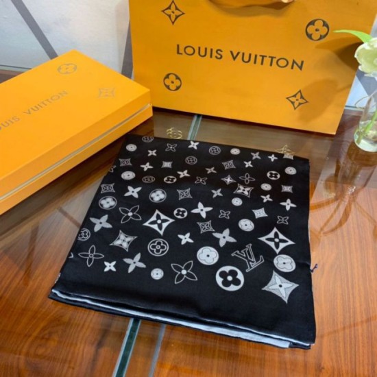 Replica Louis Vuitton Giant Pop Monogram Cashmere Scarf Gay