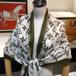 Replica Louis Vuitton Edge Pattern Monogram Cashmere Schawl Beige