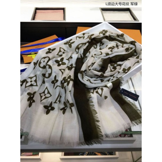 Replica Louis Vuitton Edge Pattern Monogram Cashmere Schawl Beige