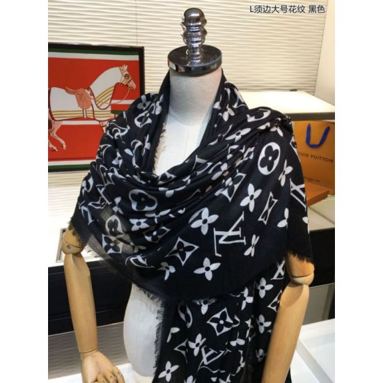 Replica Louis Vuitton Edge Pattern Monogram Cashmere Schawl Black