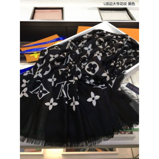 Replica Louis Vuitton Edge Pattern Monogram Cashmere Schawl Black