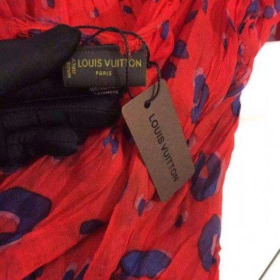 Replica Louis Vuitton Leopard Confettis Stole M70280 Replica Louis Vuitton Leopard Confettis Stole M70280