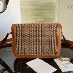 Replica Celine Medium Triomphe Bag 1912422 Coffee