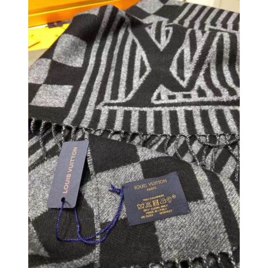 Replica Louis Vuitton LV Graphical Scarf M00497