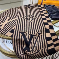 Replica Louis Vuitton LV Graphical Scarf M00498