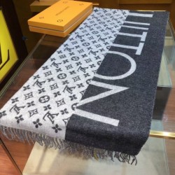 Replica Louis Vuitton Monogram Split Scarf M70924
