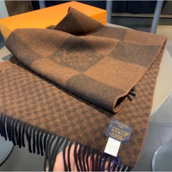 Replica Louis Vuitton Giant Damier Scarf MP2700