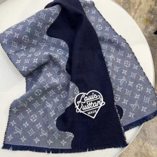 Replica Louis Vuitton Monogram Drip Scarf MP3255