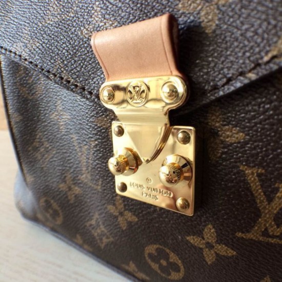 Fake Louis Vuitton  Metis Hobo Monogram Canvas Bag M40781 Replica