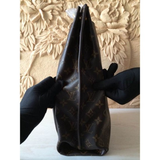 Fake Louis Vuitton  Metis Hobo Monogram Canvas Bag M40781 Replica