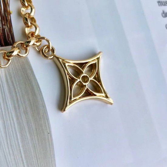 Fake Louis Vuitton Flower Finesse Chain Bag Charm M68998 Replica