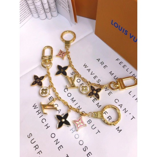 Replica Louis Vuitton Spring Street Chain Bag Charm M68999