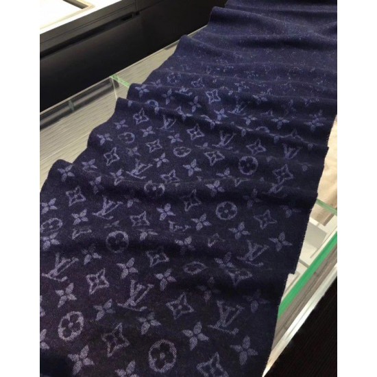 Replica Louis Vuitton Monogram Gradient Scarf M70257