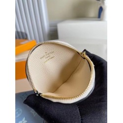 Replica Louis Vuitton Trio Pouch By The Pool M80407