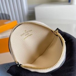 Replica Louis Vuitton Trio Pouch By The Pool M80407