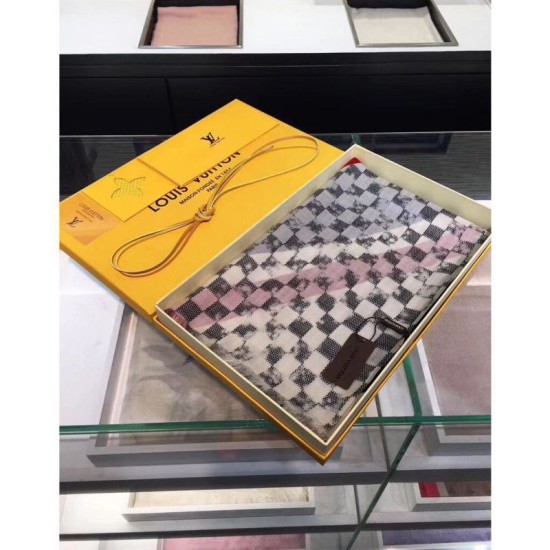 Replica Louis Vuitton White Latitude Stole M70494 Replica Louis Vuitton White Latitude Stole M70494