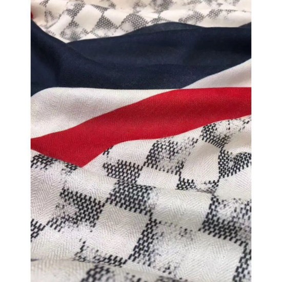 Replica Louis Vuitton White Latitude Stole M70494 Replica Louis Vuitton White Latitude Stole M70494