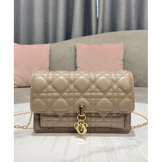 Fake Christian Dior Lady Dior Chain Pouch Apricot Replica Fake Christian Dior Lady Dior Chain Pouch Apricot Replica