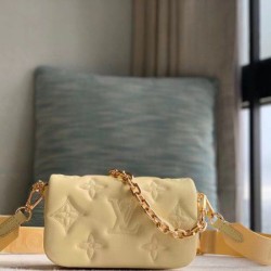 Replica Louis Vuitton Wallet on Strap Bubblegram M81400