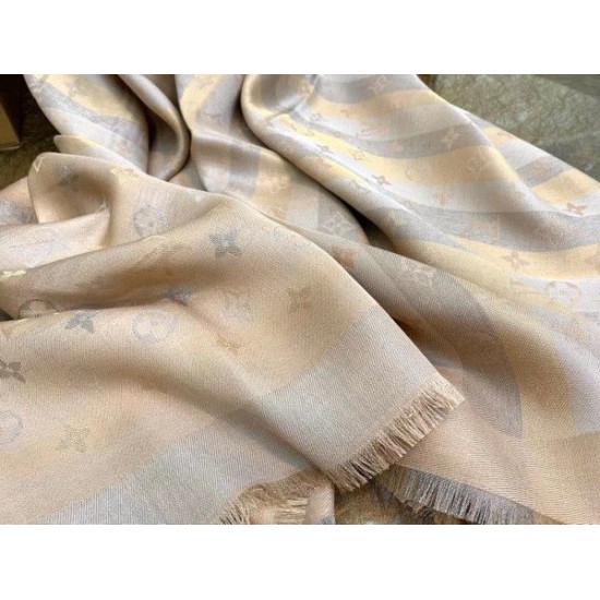 Replica Louis Vuitton So Shine Monogram Shawl M76337