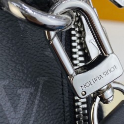 Replica Louis Vuitton Alpha Wearable Wallet M80741 Black