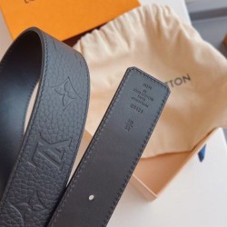 Replica Louis Vuitton LV Initiales 40MM Reversible Belt In Leather M0424V
