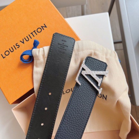 Replica Louis Vuitton LV Frosted 40mm Reversible Belt M0459V