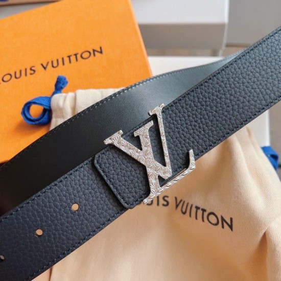Replica Louis Vuitton LV Frosted 40mm Reversible Belt M0459V
