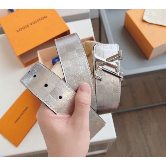 Replica Louis Vuitton LV Pyramide Glitter 40MM Belt Damier Leather M0504V