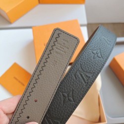 Replica Louis Vuitton LV Initials Colour Blocks 40mm Reversible Belt M0521V