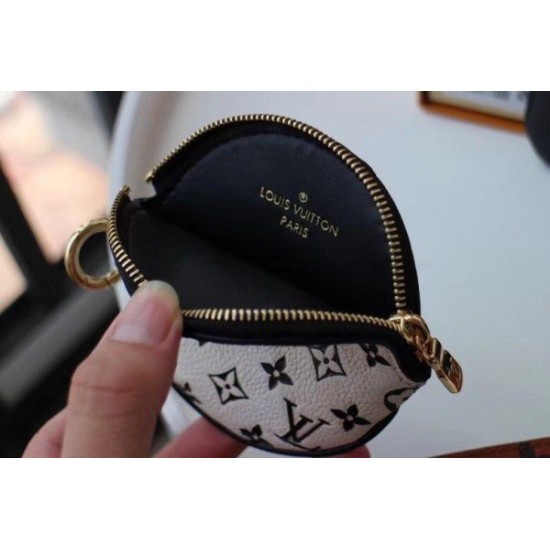 Replica Louis Vuitton LV Crafty Trio Pouch M69516