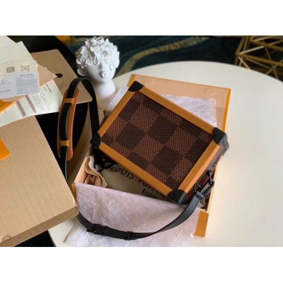 Replica Louis Vuitton LV2 Soft Trunk Messenger Bag N40381
