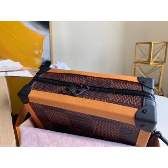 Replica Louis Vuitton LV2 Soft Trunk Messenger Bag N40381
