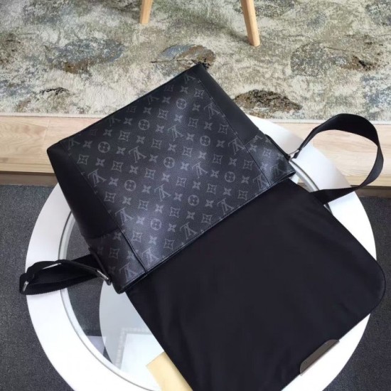 Replica Louis Vuitton Messenger MM Explorer Monogram Eclipse M40539 Fake Louis Vuitton Messenger MM Explorer Monogram Eclipse M40539 Replica