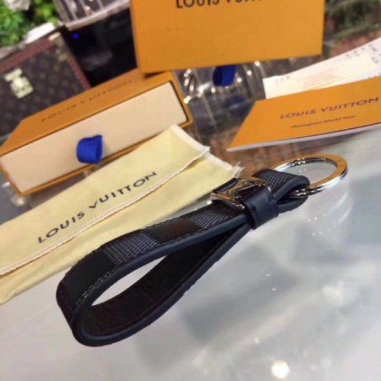 Replica Louis Vuitton Dragonne Key Holder Damier Infini M62710