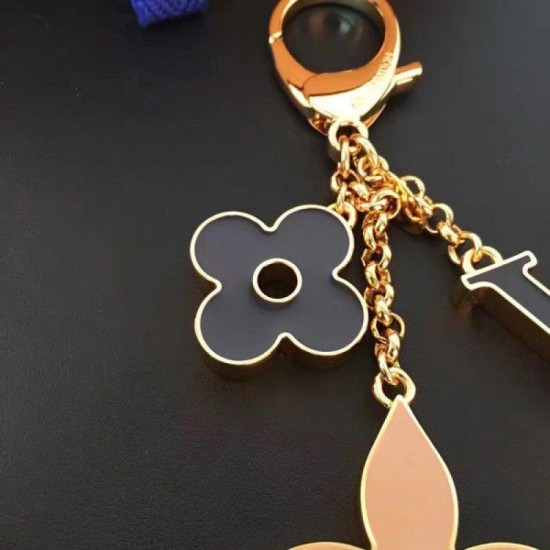 Replica Louis Vuitton Fleur de Monogram Bag Charm M67119