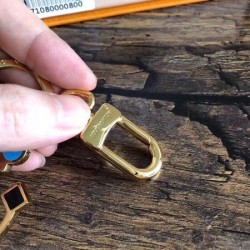 Fake Louis Vuitton Monogram Delight Bag Charm and Key Holder M67287 Replica Replica Louis Vuitton Monogram Delight Bag Charm and Key Holder M67287