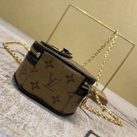 Replica Louis Vuitton Boite Chapeau Necklace Monogram Reverse M68577