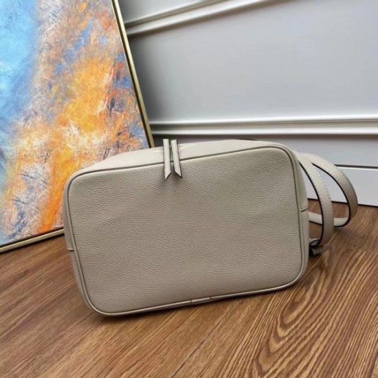 Replica Louis Vuitton NeoNoe MM Bag In Tourterelle Gray Leather M45555