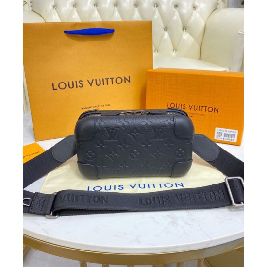 Replica Louis Vuitton Horizon Clutch M20439 Black