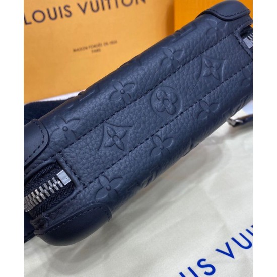 Replica Louis Vuitton Horizon Clutch M20439 Black