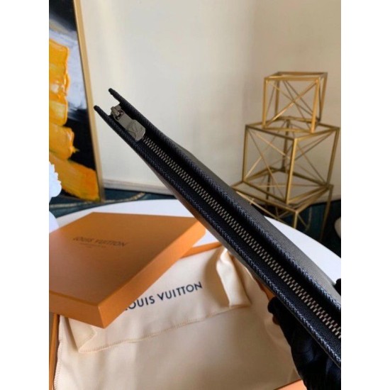 Replica Louis Vuitton Pochette Voyage Taiga Leather M30450