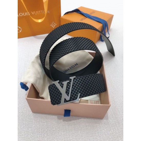 Replica Louis Vuitton LV Initiales 40MM Reversible Belt Suede M6875P
