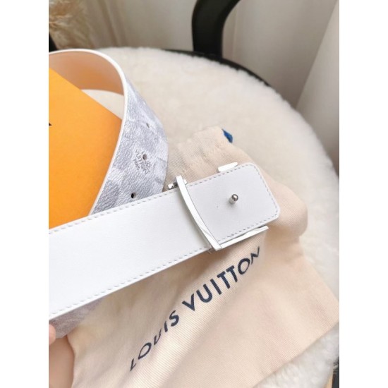 Replica Louis Vuitton LV Initiales 40MM Reversible Belt Damier Salt MP300V