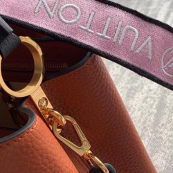 Replica Louis Vuitton Capucines BB Bag In Brown Leather M59266