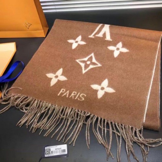 Fake Louis Vuitton Caramel Reykjavik Scarf M76637 Replica