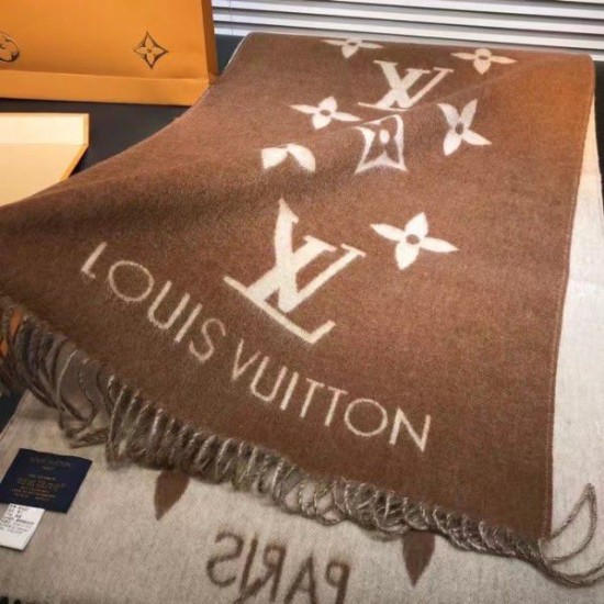 Fake Louis Vuitton Caramel Reykjavik Scarf M76637 Replica