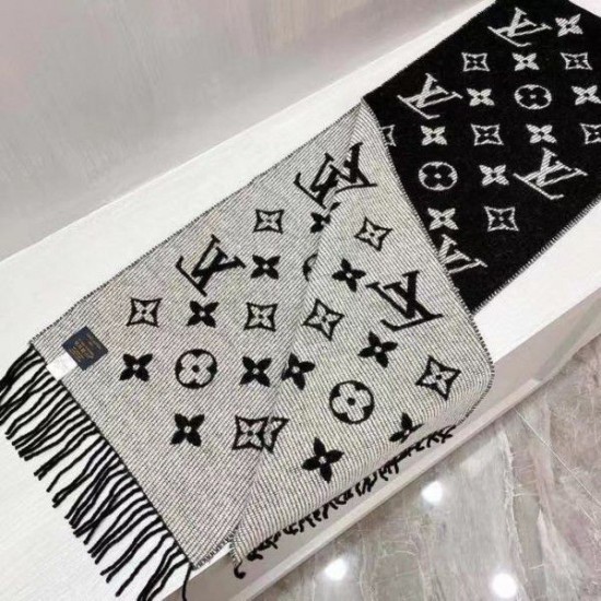 Replica Louis Vuitton Black Daily LV Scarf M76701
