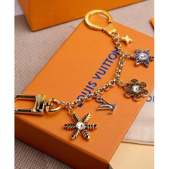 Replica Louis Vuitton LV Snowflakes Chain Bag Charm Golden